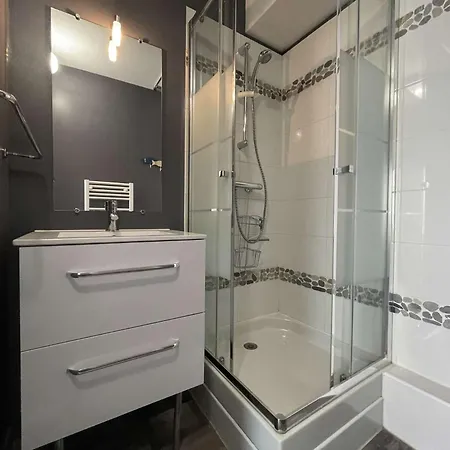 - Lr030-e110 * La Rochelle (Charente-Maritime)